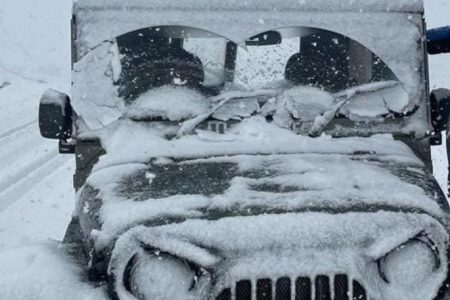 Old Mahindra Thar on Self Drive in Srinagar Kashmir