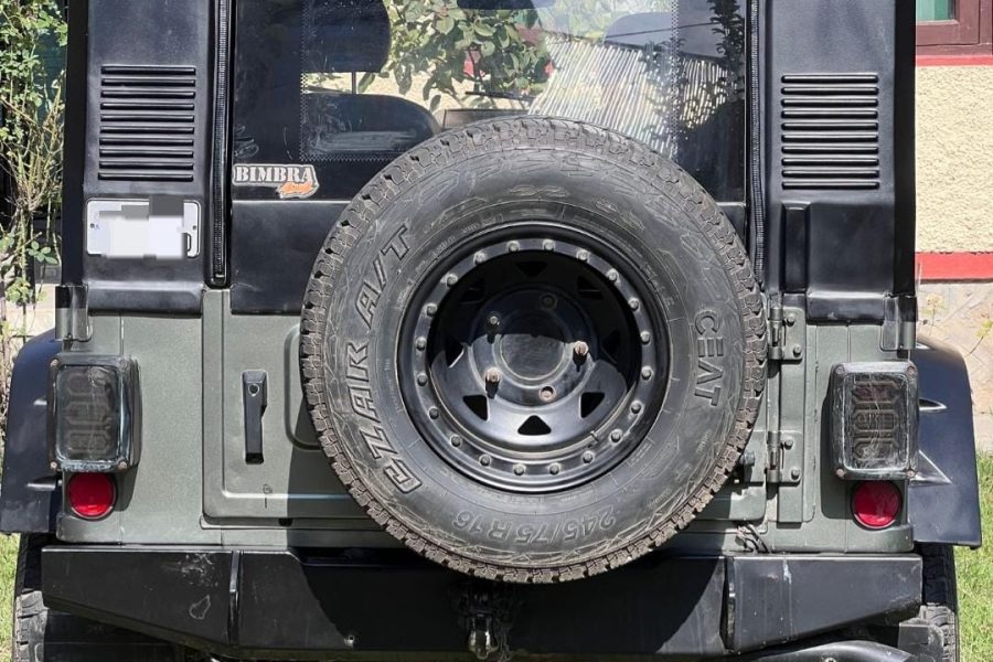 Old Mahindra Thar