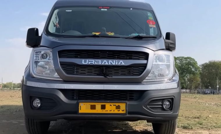 Force Urbania 10 Seater Taxi in Kashmir