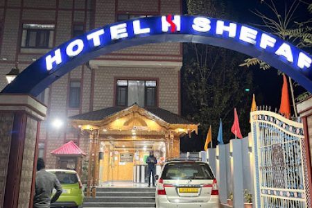 Hotel Shefaf Srinagar ,Descent 3 star hotel in Srinagar Kashmir