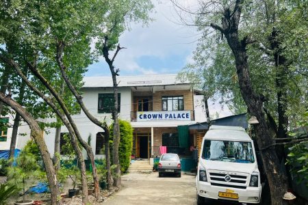 Hotel Crown Palace Srinagar