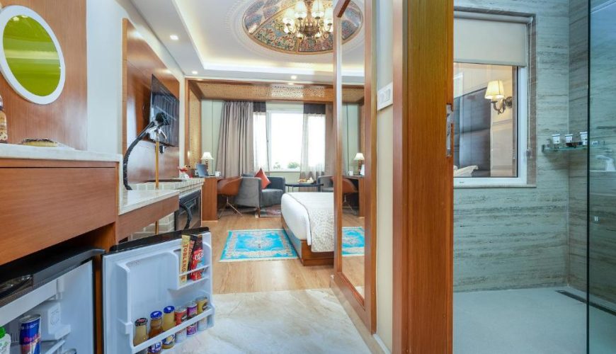 Hotel Meerz Srinagar, Boutique 4 star hotel in Srinagar Kashmir