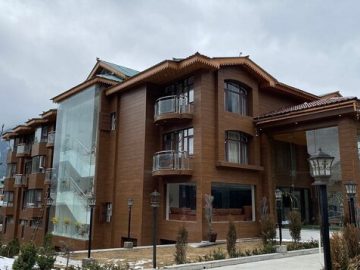 Hotel Hermitage Pahalgam , Premium 4 star hotel in Pahalgam Kashmir