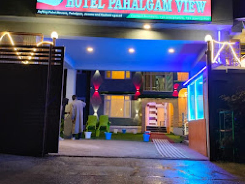 Hotel Pahalgam View , Basic 3 Star Hotel in Pahalgam Kashmir