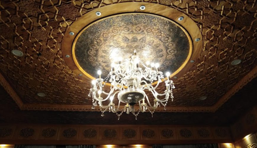 Mascot Houseboats Kashmir . Premium 5 Star Houseboat In Kashmir