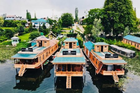 New Jacquline Heritage Houseboat Nigeen Lake Srinagar Kashmir