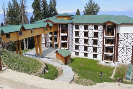 Royal Castle Gulmarg , premium 4 star hotel in Srinagar Kashmir (5)