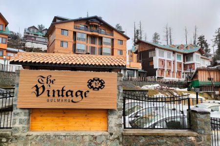 The vintage Gulmarg , premium 4 star hotel in gulmarg kashmir