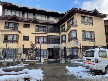 fifth season pahalgam - 4 star hotel in pahalgam kashmir
