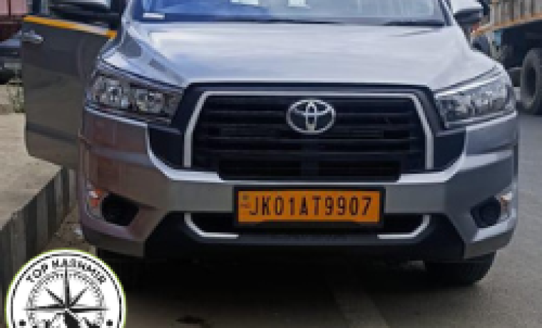 Kashmir cab service - book taxicab in kashmir online - Innova Crysta